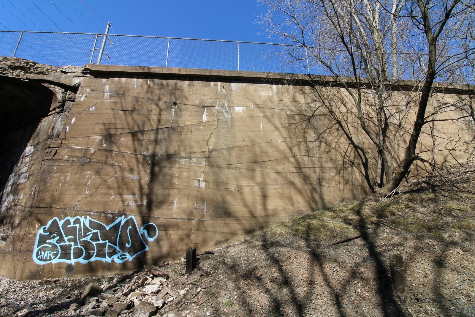 Northeast wing wall